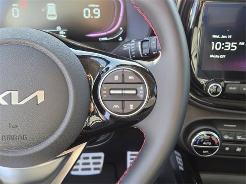 Used 2025 Kia Soul GT-Line w/ GT-Line Technology Package image 19