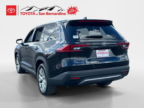 New 2026 Toyota Grand Highlander Limited image 3