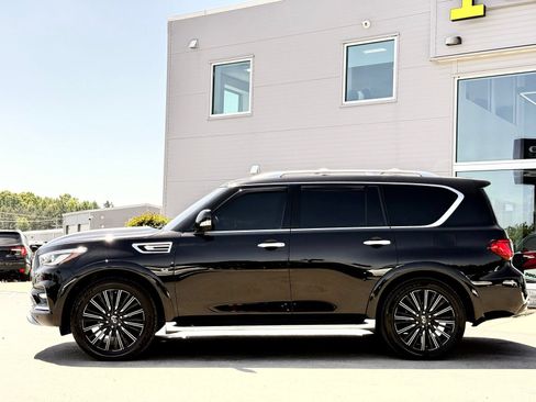 Used 2019 INFINITI QX80 Limited w/ All-Season Package AWD/4WD image 15