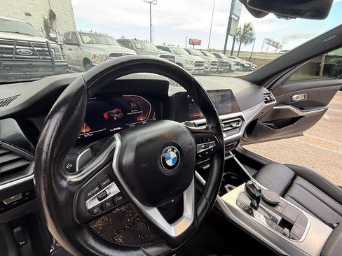 Used 2021 BMW 330i xDrive Sedan AWD/4WD image 25