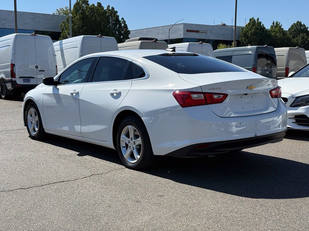 Used 2022 Chevrolet Malibu LS FWD image 4
