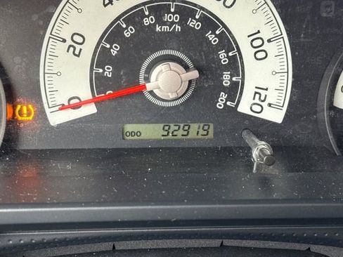 Used 2014 Toyota FJ Cruiser 4WD image 26