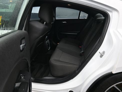 Used 2016 Dodge Charger R/T Scat Pack image 33