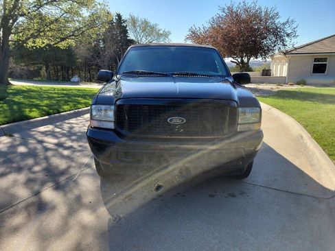 Used 2002 Ford Excursion XLT RWD image 8