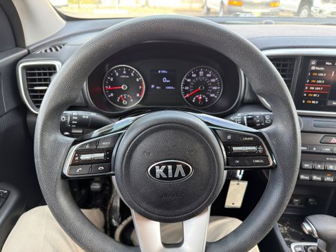 Used 2020 Kia Sportage LX w/ LX Popular Package image 27