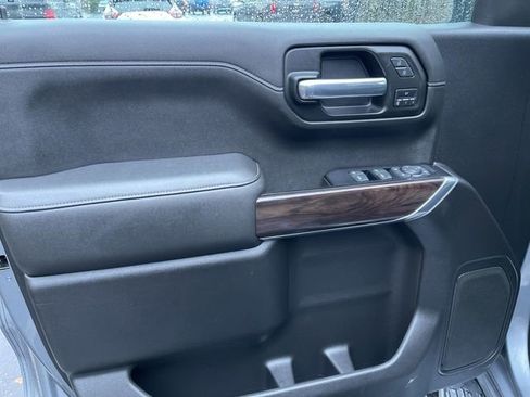 Used 2019 GMC Sierra 1500 SLT w/ Driver Alert Package I image 22