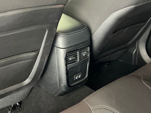 Used 2023 Dodge Charger R/T w/ Blacktop Package image 41