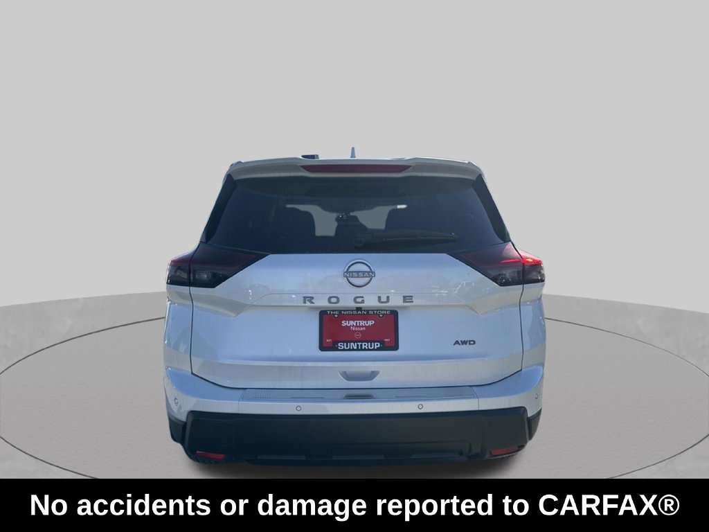 Certified 2026 Nissan Rogue SV AWD/4WD image 4