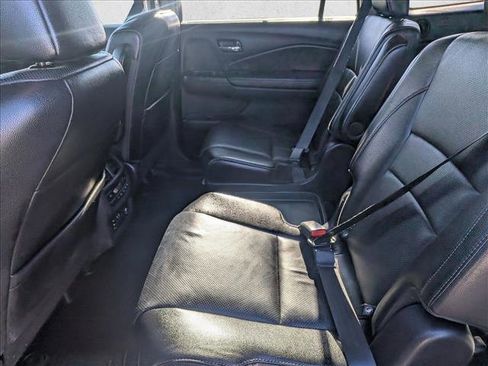 Used 2016 Honda Pilot Elite image 19
