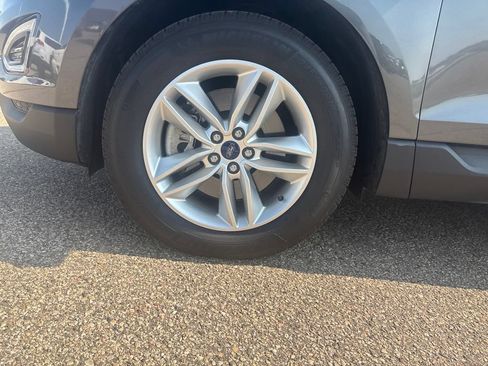 Used 2017 Ford Edge SEL w/ Class II Trailer Tow Package AWD/4WD image 21