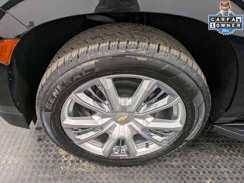 Used 2023 Chevrolet Suburban High Country AWD/4WD image 7