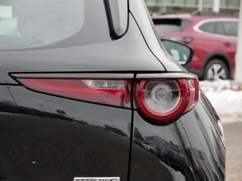 Used 2021 MAZDA CX-30 FWD 2.5 S image 17