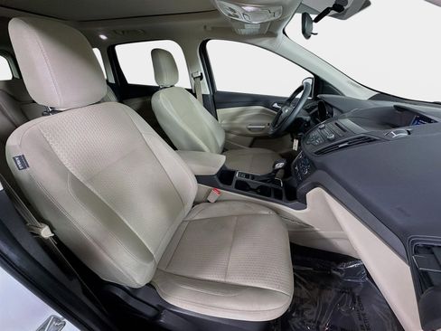 Used 2018 Ford Escape SE image 29