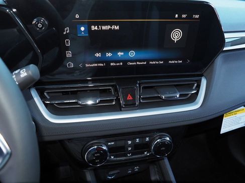 New 2025 Chevrolet TrailBlazer LT w/ Convenience Package image 9