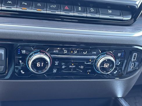 New 2026 GMC Sierra 1500 SLT w/ SLT Premium Package AWD/4WD image 43