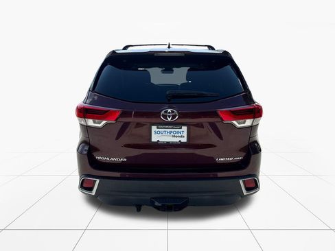 Used 2018 Toyota Highlander Limited AWD/4WD image 7