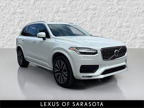 Used 2022 Volvo XC90 T5 Momentum w/ Advanced Package image 1