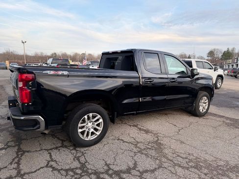 Used 2022 Chevrolet Silverado 1500 LT image 3