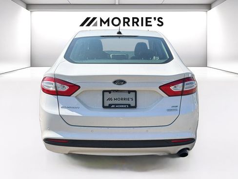 Used 2015 Ford Fusion SE w/ Equipment Group 202A FWD image 6