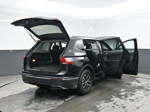 Used 2021 Volkswagen Tiguan SE image 44