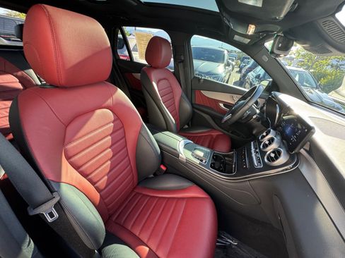 Certified 2022 Mercedes-Benz GLC 300 4MATIC image 17
