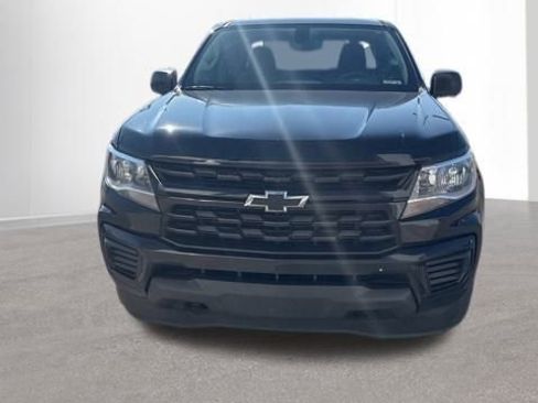 Used 2021 Chevrolet Colorado W/T w/ Custom Special Edition image 2