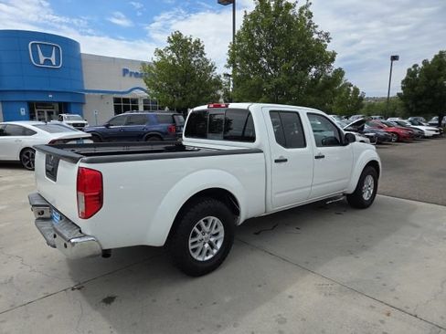Used 2017 Nissan Frontier SV w/ SV Value Truck Package RWD image 5