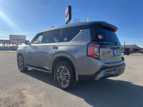 New 2026 Nissan Armada SL w/ Captain's Chari Seat Package image 4