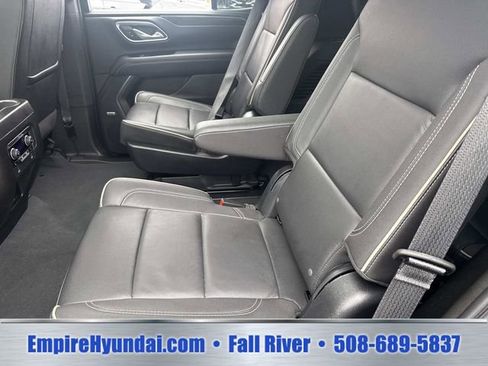 Used 2023 Chevrolet Tahoe Premier w/ Premium Package 2 AWD/4WD image 16