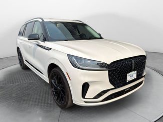 Used 2025 Lincoln Aviator Reserve w/ Equipment Group 201A AWD/4WD video 1