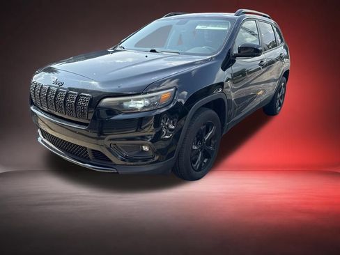 Used 2019 Jeep Cherokee Latitude Plus AWD/4WD image 6