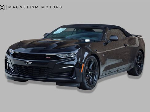 Used 2019 Chevrolet Camaro SS RWD image 7