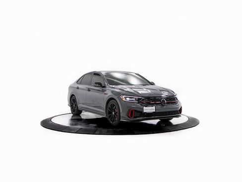 Used 2024 Volkswagen Jetta GLI 40th Anniversary Edition image 9