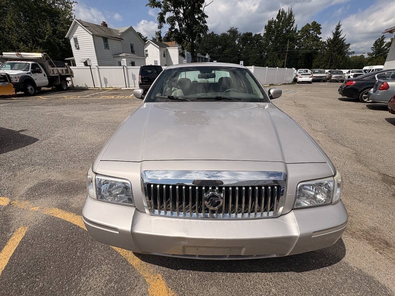 Used 2008 Mercury Grand Marquis LS RWD image 3