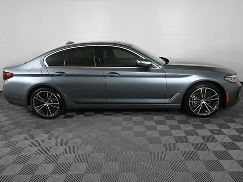Used 2022 BMW 540i w/ Premium Package image 24