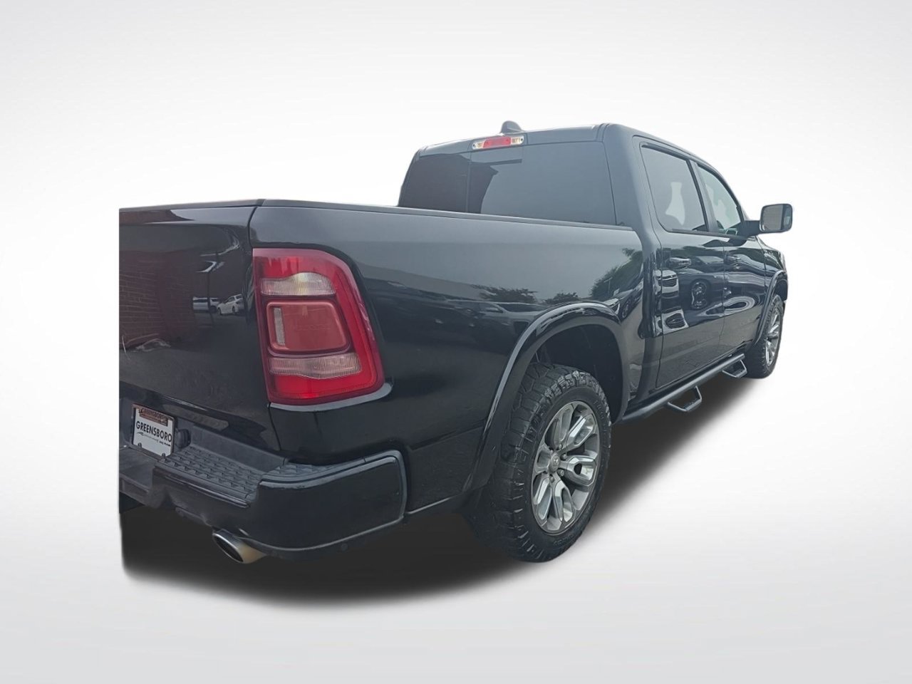 Used 2019 RAM 1500 Laramie AWD/4WD image 7