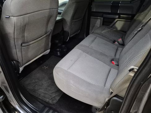 Used 2017 Ford F150 XLT RWD image 13