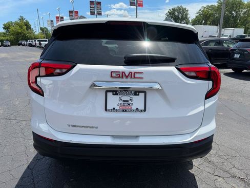 Used 2019 GMC Terrain SLE w/ Driver Convenience Package FWD image 6