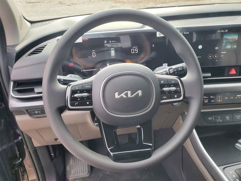 New 2026 Kia Carnival LX image 11