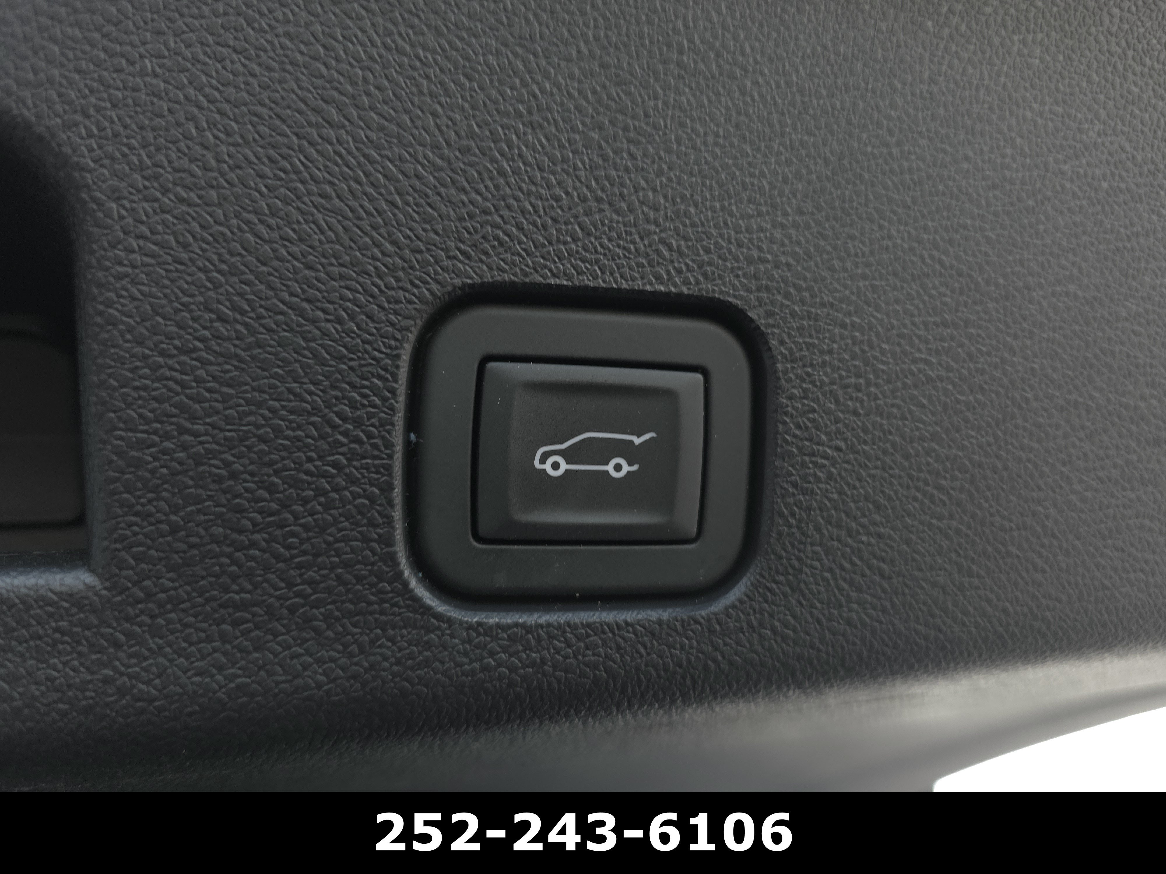 Used 2026 GMC Acadia Denali Ultimate FWD image 44