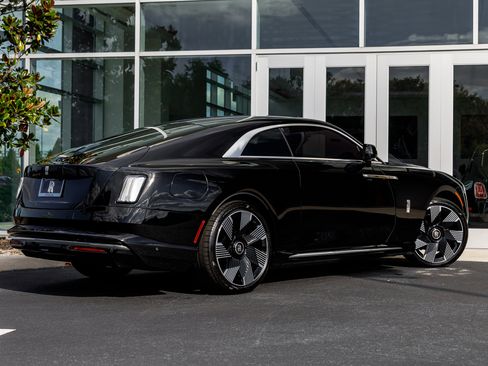 Certified 2025 Rolls-Royce Spectre w/ Spectre Enhancement Package image 15