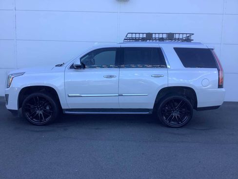 Used 2019 Cadillac Escalade 4WD w/ LPO, Radiant Package image 2