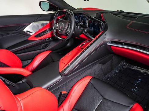 Used 2024 Chevrolet Corvette Z06 RWD image 20