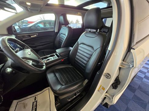 Used 2022 Ford Edge SEL w/ Convenience Package image 8