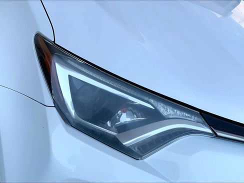 Used 2016 Toyota RAV4 XLE AWD/4WD image 27