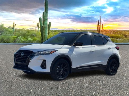 Certified 2023 Nissan Kicks SR w/ SR Premium Package image 2