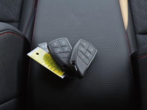 New 2026 Chevrolet Equinox RS w/ Convenience Package III FWD image 28