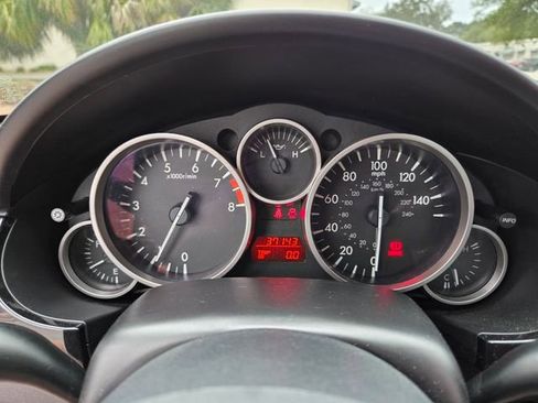 Used 2015 MAZDA MX-5 Miata Sport image 28