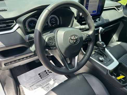 Used 2023 Toyota RAV4 XSE AWD/4WD image 13