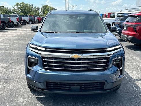 New 2026 Chevrolet Traverse LT image 2